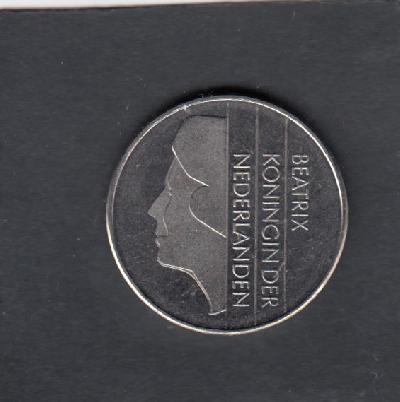 Beschrijving: 2 1/2 Gulden Beatrix